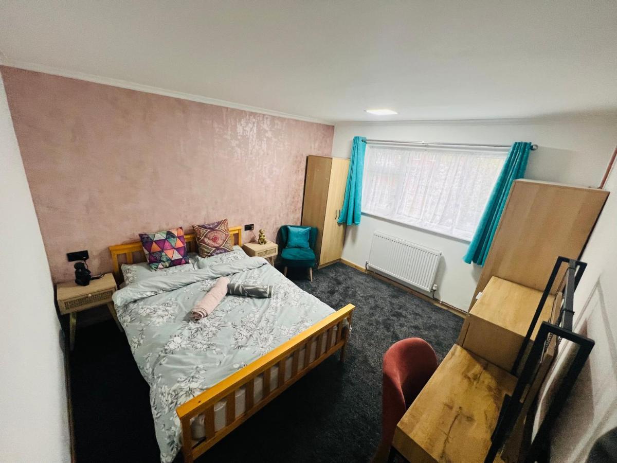 Cozycomfy Apartment לייסטר מראה חיצוני תמונה